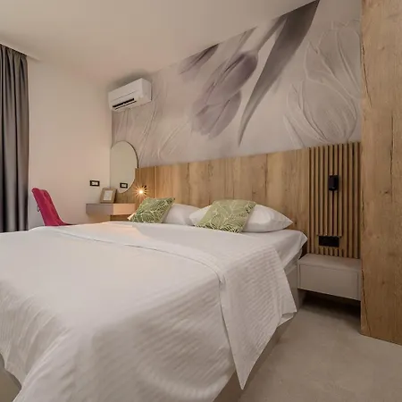 Luxury - Roma 2 - New ,with Private Pool Willa *